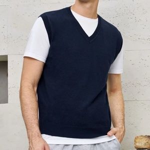 SHEIN Men Solid Sweater Vest (L)